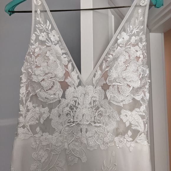 Made With Love Stevie Wedding Dress - Picture 3 of 11